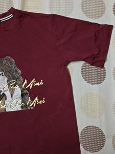 Burgundy Graphic crop tee