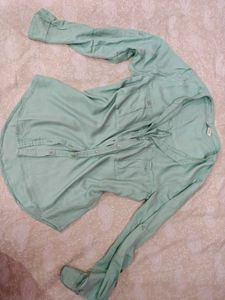 *Free Delivery*😍 mint Green Button-Up Shirt
