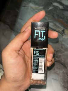 Maybelline Fit Me Matte + Poreless Foundation