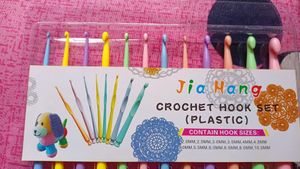 Brand New Crochet Hook Set