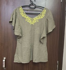 Embroidered top with Flared Sleeves