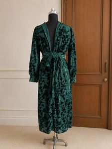 Elegant Green Floral Velvet Dress