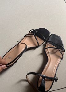 Zara Black Strappy heel  Sandals