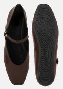 pinterest autumn look inpired brown mary jane flat