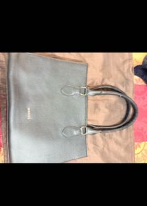 Stylish Black Handbag