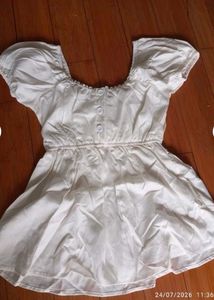 White Puff Sleeve Button-Up Top M seize