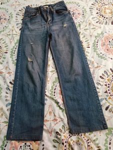 Straight fit Distressed Blue Denim Jeans