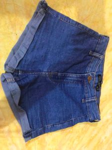 Rolled Hem Denim Shorts