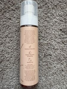 Moody Detan Dash Exfoliating Mist