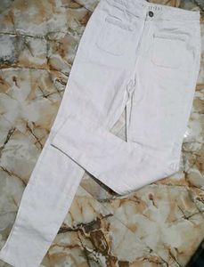 Stylish White Straight Leg Jeans