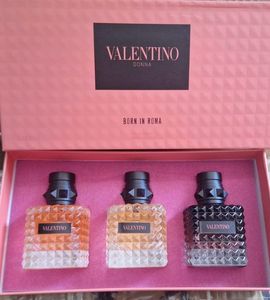 Valentino Donna Born In Roma Set