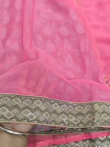 Stylish Pink Brasso sare