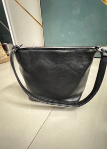 Esbeda Rare Stylish Black&amp;Silver Handbag