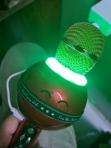 Mic Blue Tooth With Colour Changing