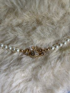 Vivienne Westwood inspired pearl necklace