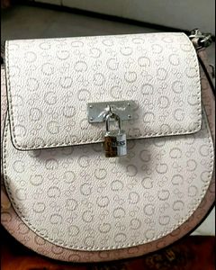 100%AUTHENTIC BRAND NEW  GUESS PURSE