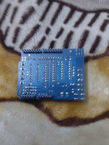 Motor Control Shield (motor driver L293d)