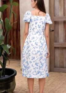 Ditsy-summary Slit Cut Pinteresty Floral Dress r