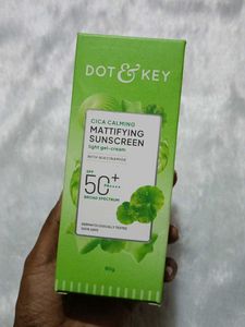 DOT & KEY Mattifying Sunscreen SPF 50+