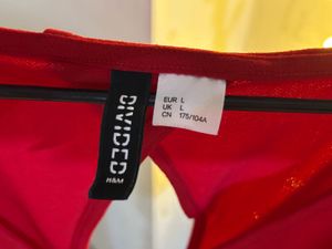 Chic Red Tie-Front Crop Top