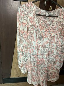 Floral Print V-Neck Blouse