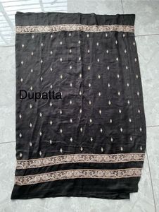 Elegant Black &amp; Gold Lehenga