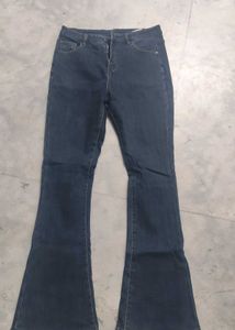 stretchable bootcut jeans