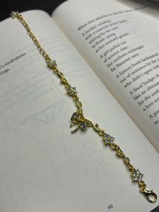 Delicate Gold Chain Bracelet