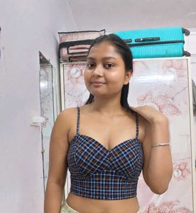 y2k Strap Crop Top💙