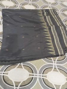 Elegant Grey Saree with Intricate Border