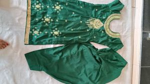 Beautiful Green Embroidered Kurta Set