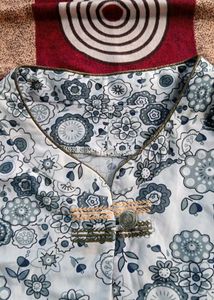 Floral Print Mandarin Neck Top
