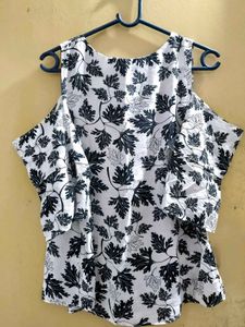 Cold Shoulder Leaf Print Top