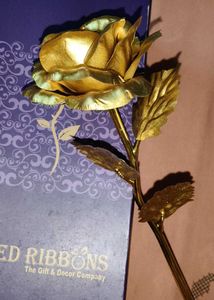 Golden Rose Showpiece