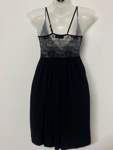 Pintresty Black Lace Trim Nightgown