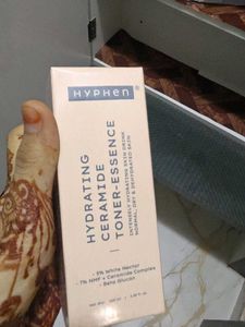 hypen milk ceramide toner
