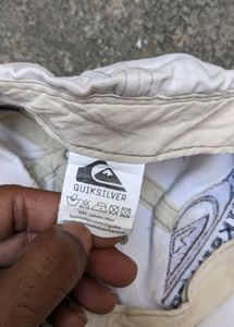 Quiksilver White Baseball Cap 🧢