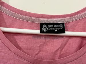 Original Real Madrid Pink Graphic T-Shirt (M)