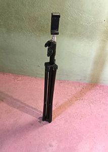Adjustable Tripod Stand