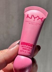 Nyx smushy matte lipbalm :- Swipe Sesh