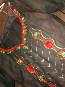 Black Embroidered Kurta