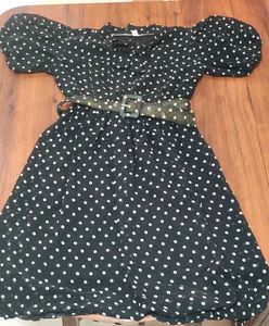 Chic Polka Dot Midi Dress with Belt