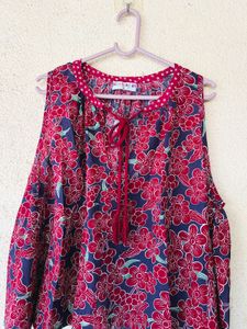 Floral Sleeveless Blouse