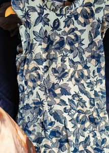 Sleeveless Dress Size 38