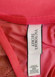 brand newVictoria's Secret Pink bra with brief