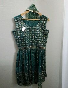 Elegant Emerald Kurta Set with Dupatta