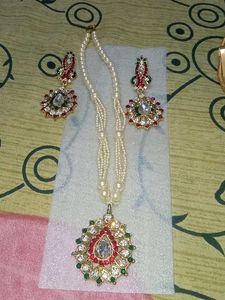 Elegant Pearl Necklace &amp; Earring Set