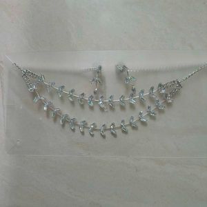Elegant Crystal Leaf Necklace & Earrings Set