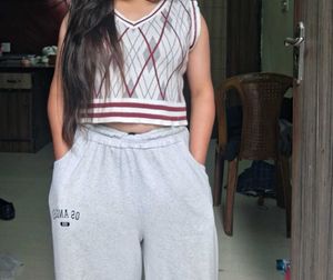 Argyle Pattern Cropped Vest Top