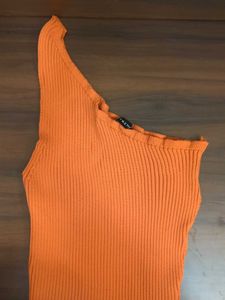 Trendyol Chic Orange One-Shoulder Dress (M)